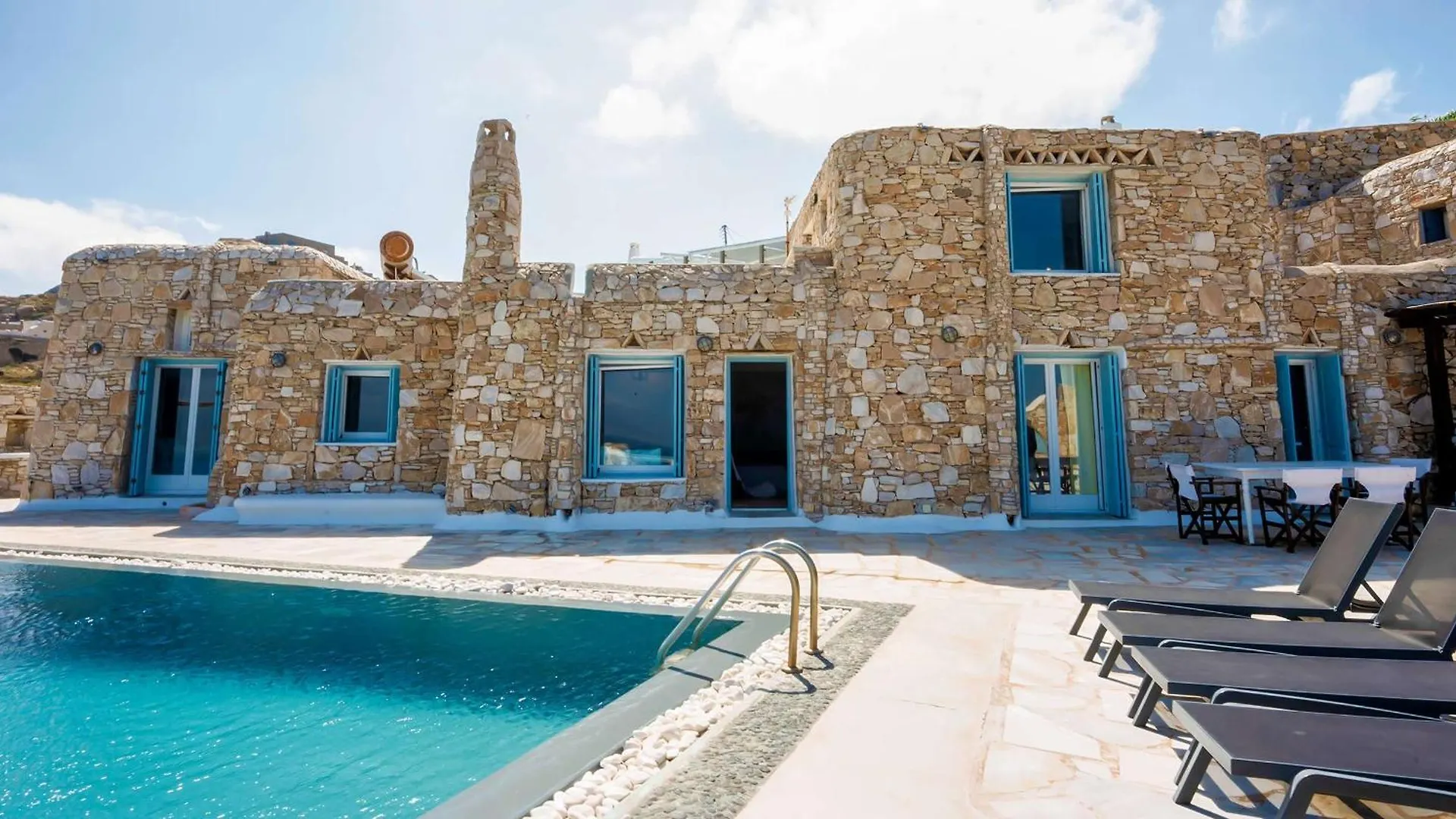 Villa Boufla Agios Ioannis Diakoftis اليونان